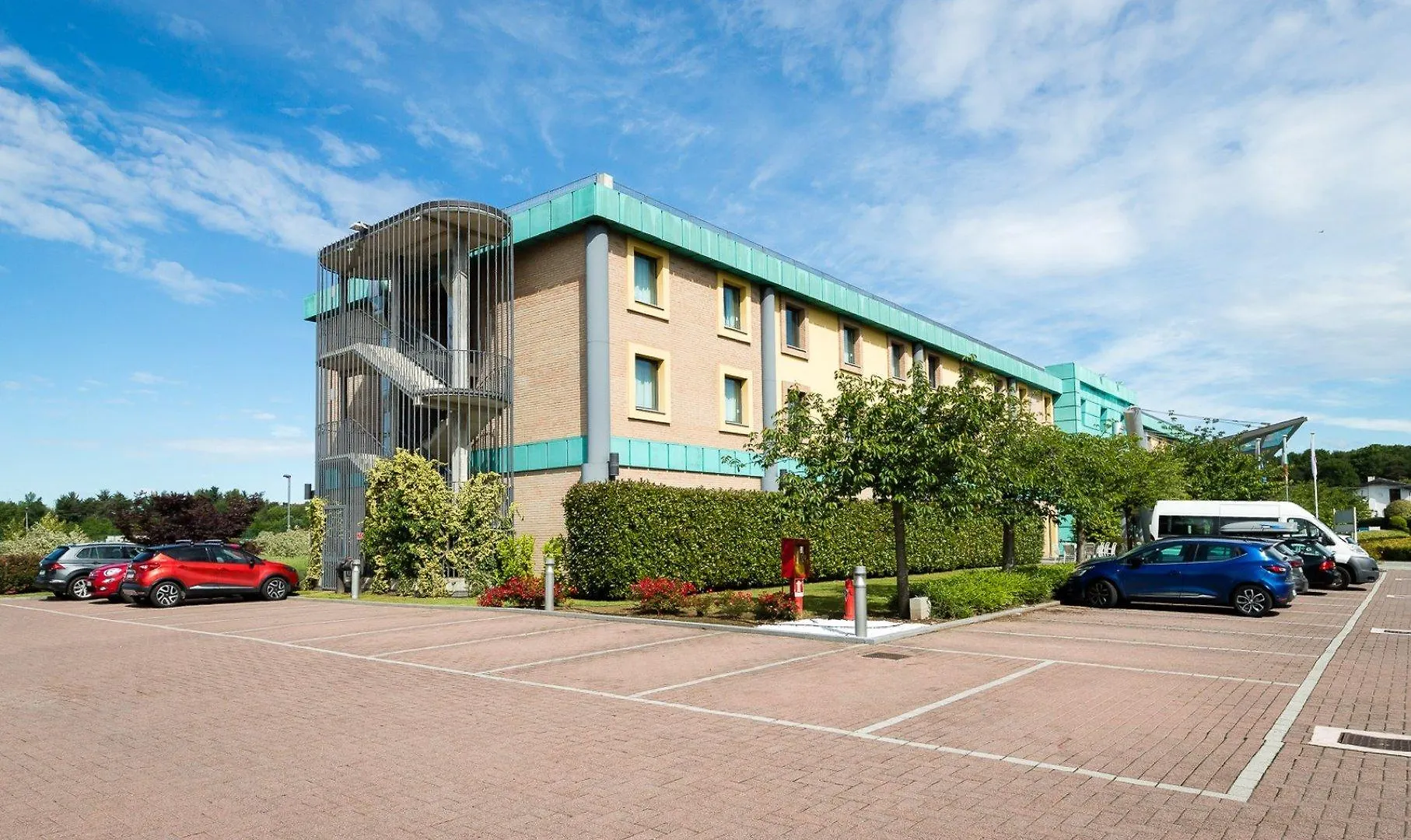 Crowne Plaza Milan - Malpensa Airport By Ihg Hotel Case Nuove