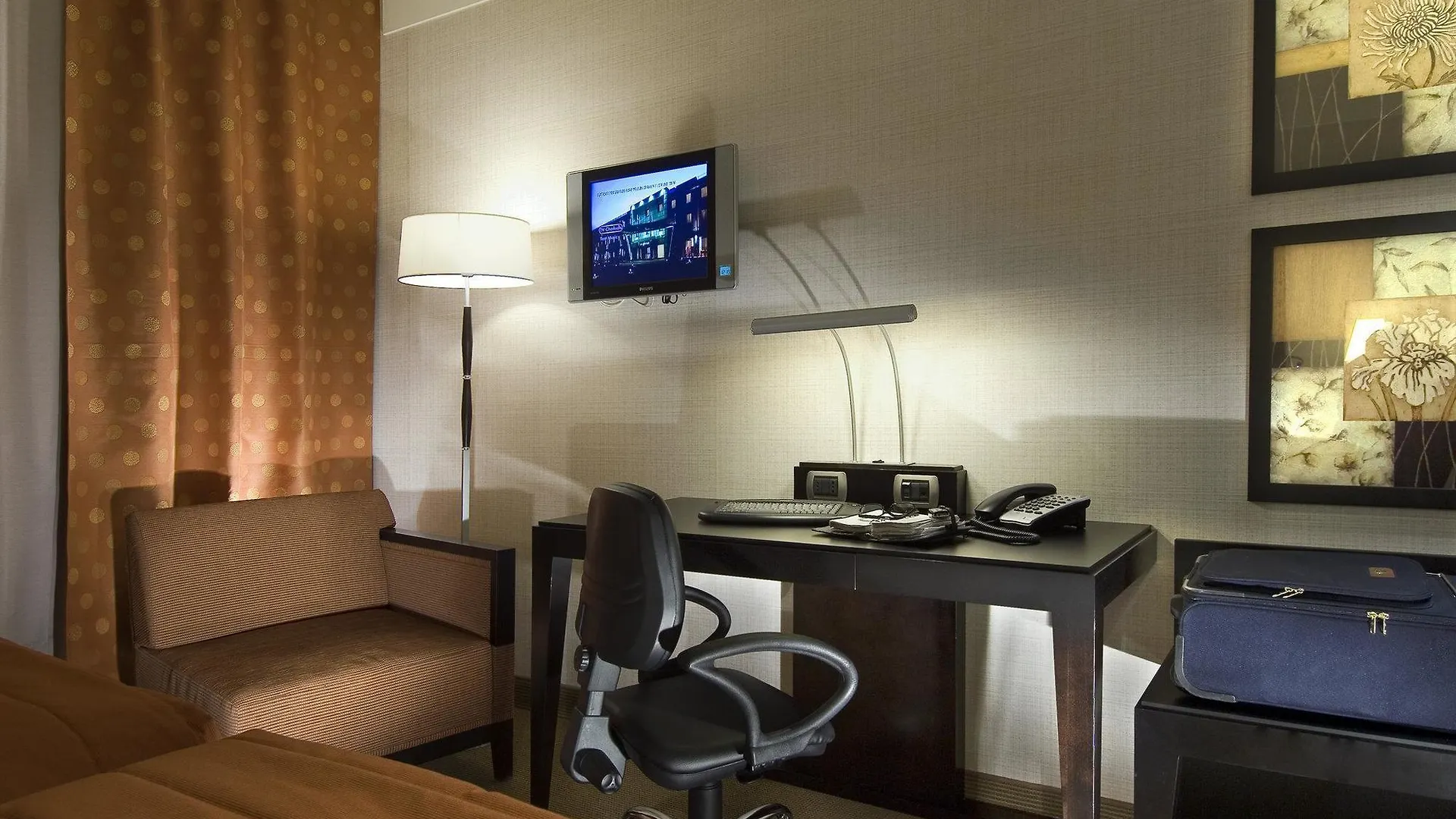 Crowne Plaza Milan - Malpensa Airport By Ihg Hotel Case Nuove  4*, Case Nuove (Lombardy)