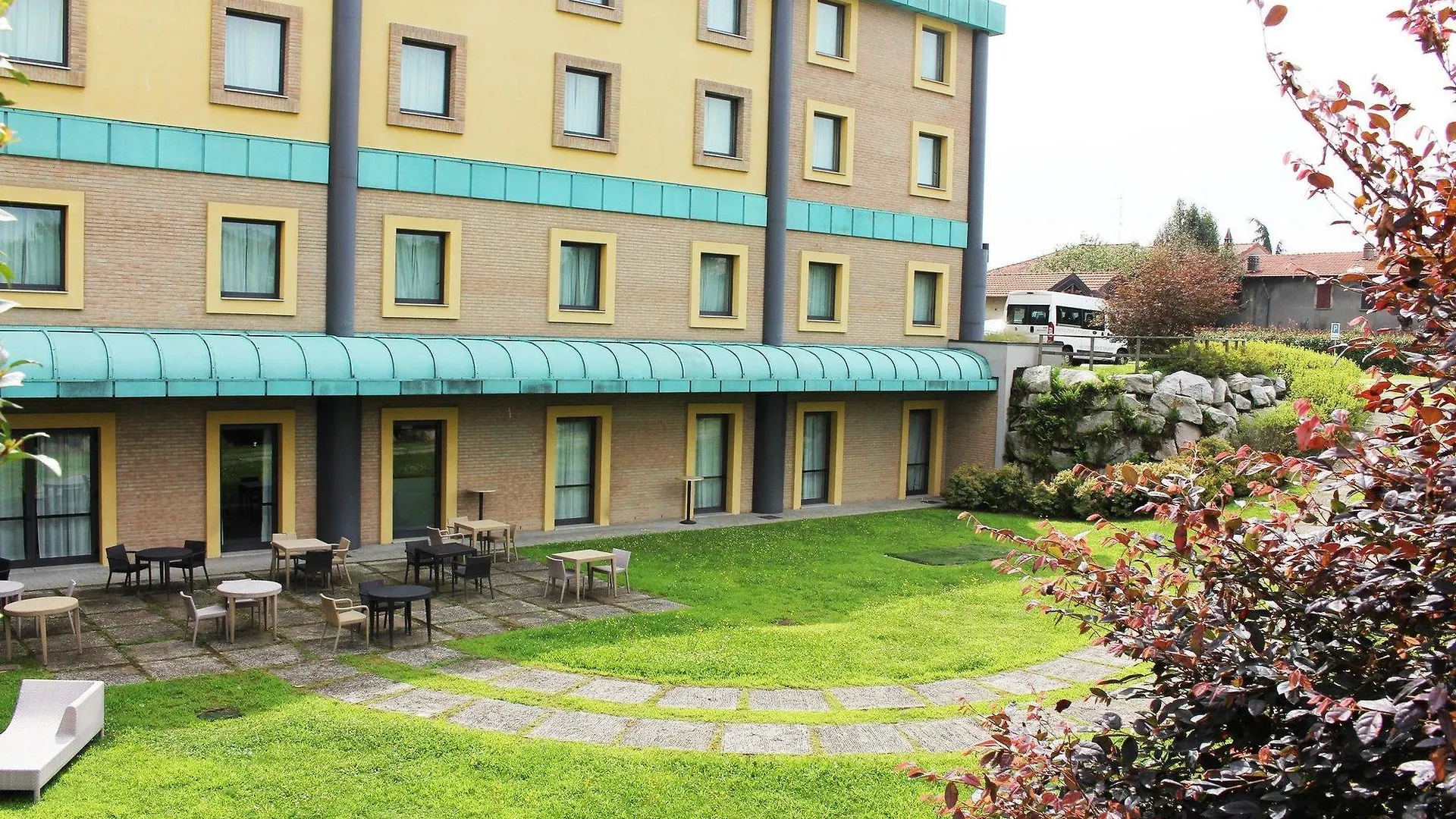 Crowne Plaza Milan - Malpensa Airport By Ihg Hotel Case Nuove