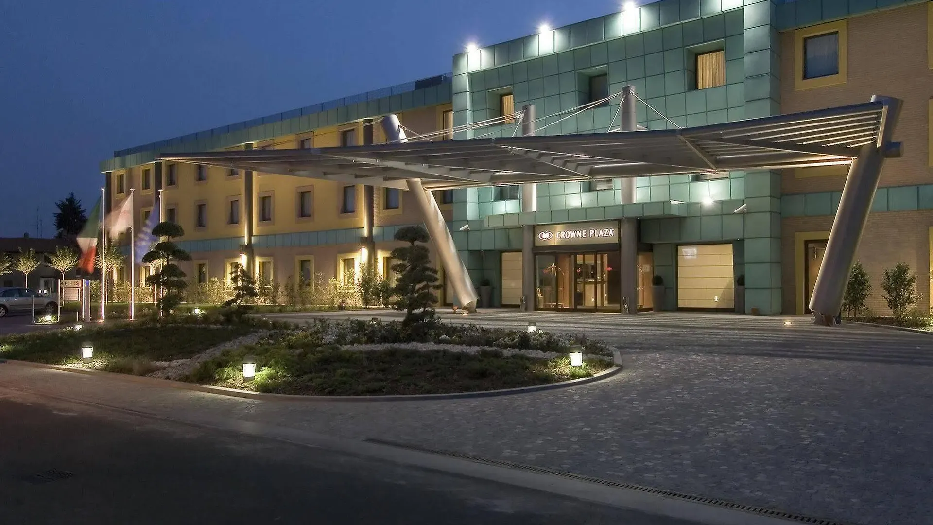 Hotel Crowne Plaza Milan - Malpensa Airport By Ihg Case Nuove  Itálie
